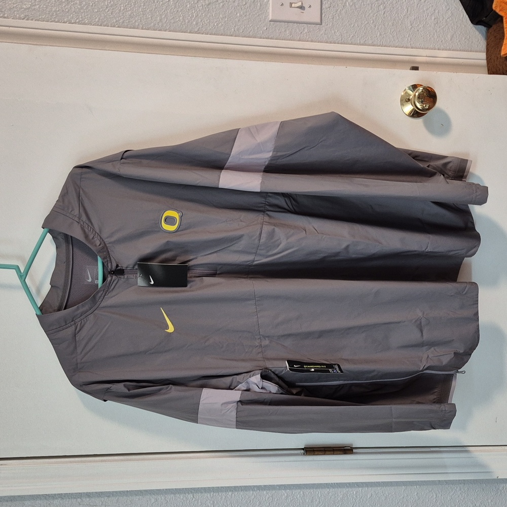 Nike wind breaker, Oregon Ducks